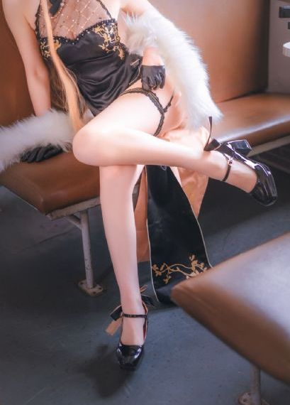 原央丽莎